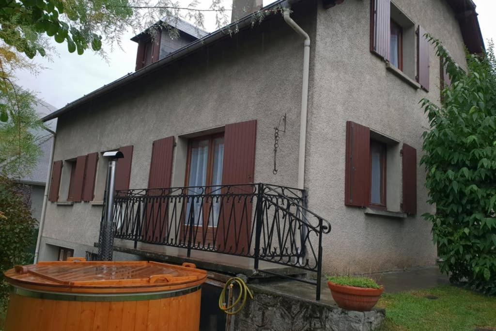 Le Gite Des 3 Vallees Villa Luz-Saint-Sauveur Exterior foto